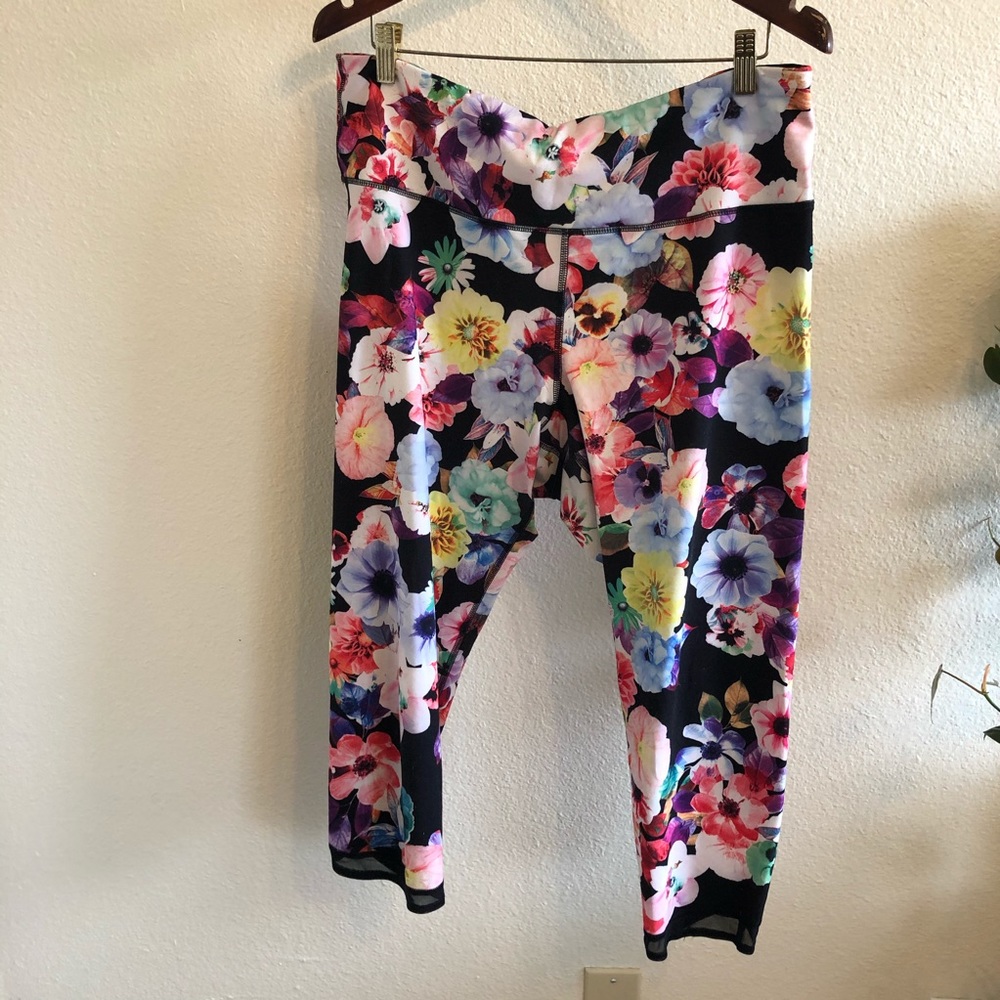 Old Navy Leggings Multicolored Flowers XXL